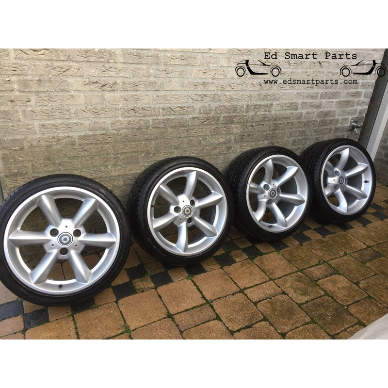 Full set of USED Smart Roadster 452 17 inch alloy runline wheels with tyres